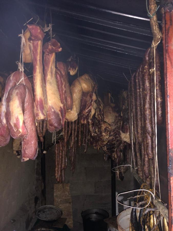 Casuta Bunicilor Isverna酒店 外观 照片